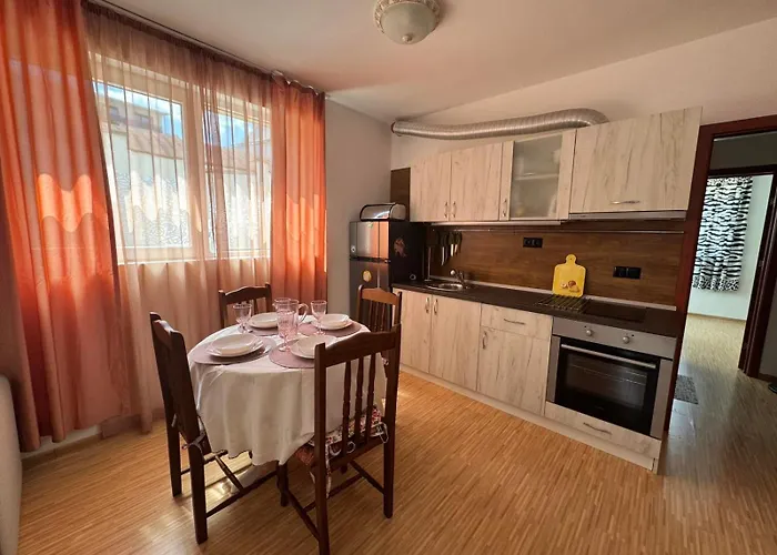 Sunny Day 7 アパート *